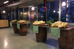 TAVOLO-BOTTI-PER-BUFFET